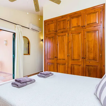 فيلة Marcolis Playa *